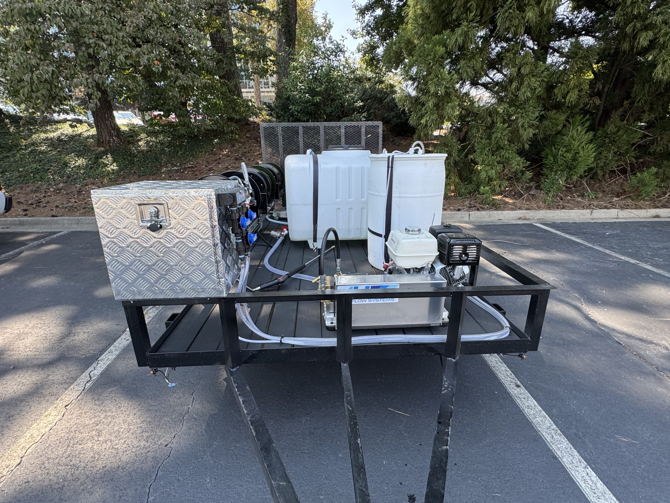 Softwash and Pressure Washing Trailer Setup 12v 5.5 gpm Softwash System with a 5.5 GPM Pressure Washing Setup - Image 4